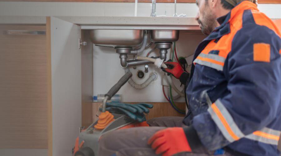 Local sewer line repair in Eckerty, IN